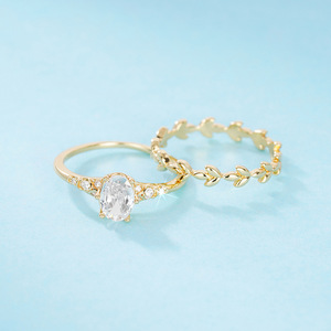 Set di Anelli Geometrici a Foglia di Grano in Due Pezzi per Donne, Eleganti Gioielli per Matrimonio e Fidanzamento - Product Image 4
