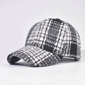 Nouvelle Collection Automne Hiver 2025 – Casquette de Baseball Épaisse à 6 Panneaux, Tendance et Chaude pour Femme, Motif Écossais en Tweed, Idéale pour l'Extérieur et les Tenues Décontractées - Product Image 6