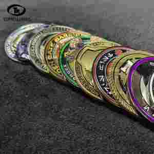 Fabricant de pièces de monnaie commémoratives personnalisées en émail métallique 3D avec <span class=keywords><strong>boucle</strong></span> - Product Image 2