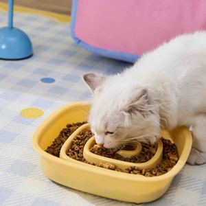 ชามอาหารสัตว์เลี้ยงแบบสี่เหลี่ยม ช่วยให้กินช้าลง วัสดุเกรดอาหาร PP ป้องกันการสำลัก สำหรับสุนัขและแมวขนาดเล็กถึงกลาง ชามกินอาหารแบบช้าลง มีหลายสี - Product Image 5