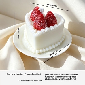 เทียนหอมกลิ่นเค้กผลไม้ สตรอว์เบอร์รีครีม ขนมหวานทำมือจากขี้ผึ้งถั่วเหลือง งานฝีมือจำลองอาหาร กลิ่นหอมเป็นของขวัญ - Product Image 6