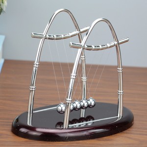 Mini Cuna de Newton, Bola de Movimiento Perpetuo, Decoración de Escritorio, Equipo de Oficina, Regalo de Cumpleaños, Diseño Moderno, Bola de Acero Inoxidable - Product Image 1