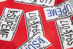 เสื้อผ้าเด็กคุณภาพสูงสไตล์ใหม่ขายส่ง ชุดเสื้อยืดแนวสตรีทและกางเกงยีนส์เด็ก - Product Image 4