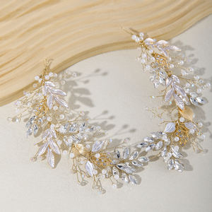 Романтический женский головной убор из сплава с листьями и кристаллами, корона принцессы, винтажный декоративный свадебный головной убор с жемчугом - Product Image 3
