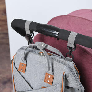 Bolsa de Mano/Mochila Multifuncional Impermeable y Portátil de Moda, Nueva, de Fábrica OEM Personalizada, Colorida, para Mamá, para Pañales, para Laptop - Product Image 5