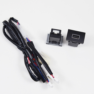 Cargador de Coche Compatible con <span class=keywords><strong>Volkswagen</strong></span> <span class=keywords><strong>Polo</strong></span> <span class=keywords><strong>POLO</strong></span> 11-13, Carga Rápida PD, QC3.0, Conector USB de Carga Rápida Dual - Product Image 4
