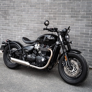 Motocyclette <span class=keywords><strong>Triumph</strong></span> Bobber rétro à essence d'occasion, 1200cc, style Bobber <span class=keywords><strong>vintage</strong></span>, état d'origine, prête à être expédiée - Product Image 5