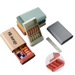 Custom Logo Weekly Pill Box Plastic Pill Organizer 7 Day Pill Storage Cases Promotional and Affordable