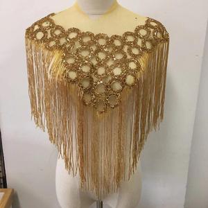 Abito da Sera con Perline all'Ingrosso, Frange e Bordure, Colletto con Applicazioni in Strass Dorati - Product Image 1