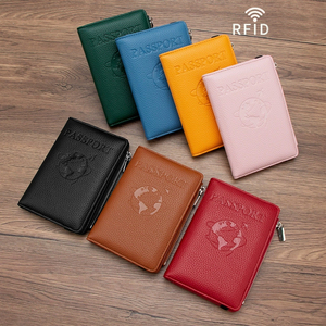 Étui de passeport avec emplacement pour cartes de crédit, portefeuille de voyage, accessoire de voyage indispensable, blocage RFID, accessoires de voyage en cuir - Product Image 4