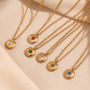 Collier pendentif européen américain classique simple pierre de naissance de décembre pour femme en acier inoxydable plaqué or 18 carats - Product Image 5