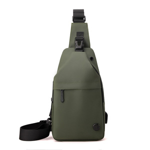 Bolso de Pecho para Hombre de Nailon de Alta Calidad, Ligero, Moderno, para Viajes, Gimnasio, Correr, con Correa para el Hombro, USB y Conector para Auriculares - Product Image 1