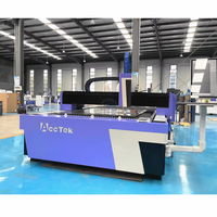 Machine de découpe laser à fibre CNC 3015 6000W avec système de refroidissement par eau pour l'acier au carbone et l'aluminium