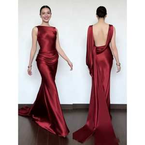 Robe longue <span class=keywords><strong>de</strong></span> soirée formelle en satin bordeaux pour femme, dos nu, avec traîne, idéale pour mariage et gala - Product Image 1
