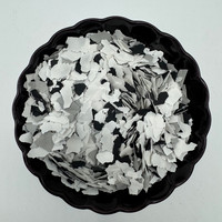 Revêtement en résine époxy à motif de mica muscovite, application de revêtement en mica, feuille de roche composite en pierre de mica, matériau de sol