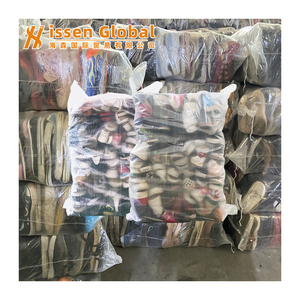 จำหน่ายรองเท้ามือสองของแท้จากโรงงานโดยตรง <span class=keywords><strong>รองเท้า</strong></span>ฟุตบอลมือสองสำหรับผู้ชาย ยี่ห้อ Sneaker - Product Image 3