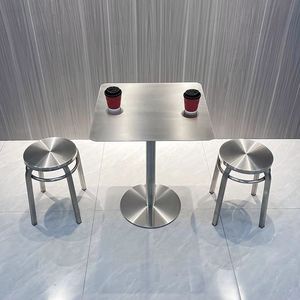 Hoge Kwaliteit Op Maat Veelzijdige Applicatie Voor Gebruik Binnenshuis Elegante Look Stevige Basis Kleine Vierkante Tafel Roestvrij Staal