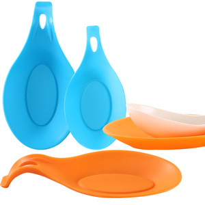 Supporto per mestolo in Silicone Logo personalizzato Set di utensili da <span class=keywords><strong>cucina</strong></span> in Silicone e supporto supporto per cucchiaio pacchetto sacchetto Opp con anello in Silicone - Product Image 1