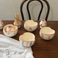 Nouveau design, bol à matcha en porcelaine vintage en forme de cœur, peint à la main, écologique, 500 ml, avec bec verseur et fouet à thé Chasen