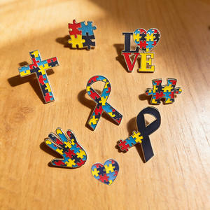 Pins de solapa personalizados de metal para sombreros, insignias, broches, pins de esmalte duro y blando, accesorios de vestimenta del fabricante - Product Image 4