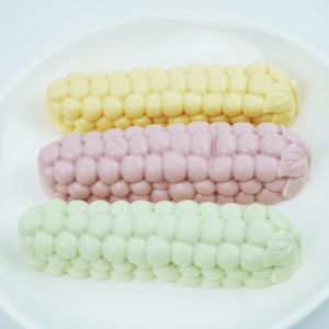 Wholesale <strong>Sweet</strong> Grape-shaped Pull Candy Factory Direct Stretchable Assorted Fruit Flavors Soft for Candy Store Bulk - Product Image 1