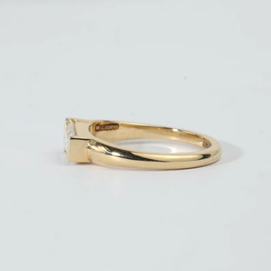 Elegante anillo de compromiso de oro macizo con diamantes de laboratorio, diseño de oriente y oeste, delicado regalo de Navidad, joyería fina para ella. - Product Image 4