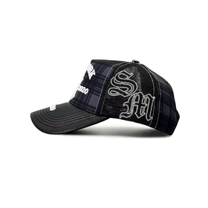 Gorras de Béisbol al por Mayor Personalizadas de Alta Calidad El Barbas, Gorras de 5 Paneles con Forro de Satén y Bordado - Product Image 3