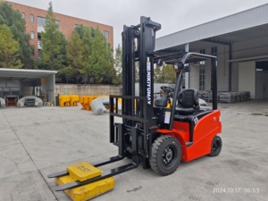Petit camion à batterie de 2,5 tonnes (2500 kg) avec une hauteur de levage de 6 m - Product Image 2