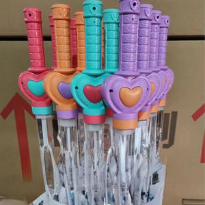 Bâton à bulles géant de 46 cm en forme d'épée western, jouet à bulles de savon pour enfants, idéal pour <span class=keywords><strong>jouer</strong></span> en extérieur, en PE, unisexe - Product Image 2