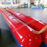 Bateau pneumatique pour jeux de plage et activités aquatiques, structure de divertissement aquatique gonflable