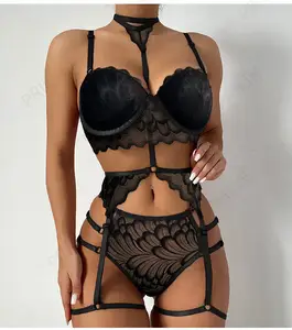 Lencería Sexy erótica para mujer, ropa interior sedosa romántica transparente de encaje, conjuntos de lencería bordada negra extrema, 2023