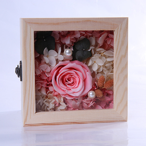 Rosas Eternas Preservadas <span class=keywords><strong>de</strong></span> Alta Calidad al por Mayor, Nuevo Diseño, Regalo para el Día <span class=keywords><strong>de</strong></span> la Madre y San Valentín, Caja <span class=keywords><strong>de</strong></span> Madera con Marco <span class=keywords><strong>de</strong></span> Fotos - Product Image 2