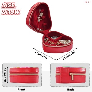 Étui à bijoux en cuir PU portable avec logo personnalisé, motif floral hawaïen, petit organisateur de voyage, forme de cœur rouge - Product Image 3