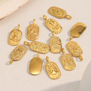 Set di ciondoli d'oro segno zodiacale Dreamidea | Ciondoli incisi ispirati all'<span class=keywords><strong>astrologia</strong></span> per gioielli personalizzati - Product Image 3