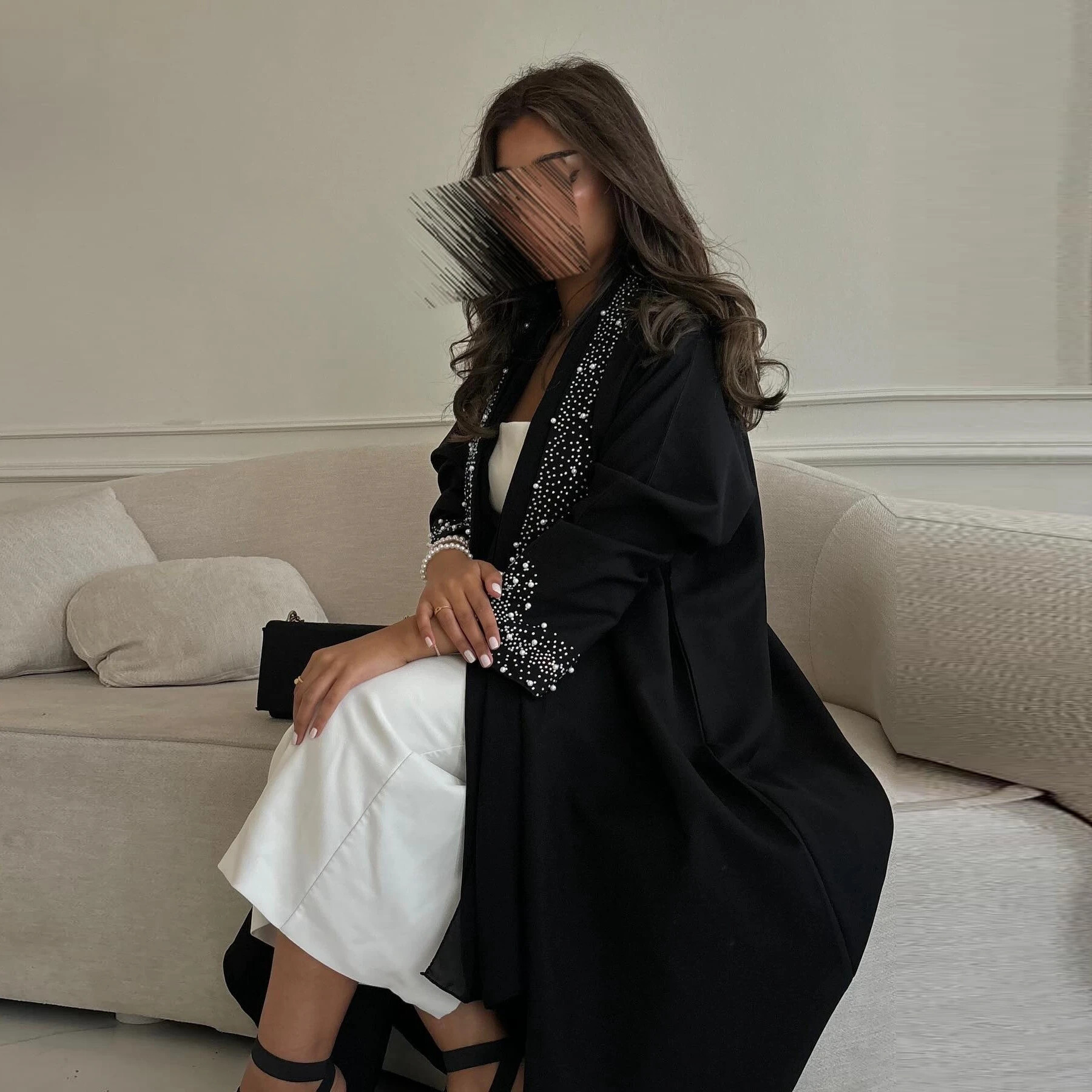 Elegant Khaleeji Kaftan Dress - Gold Lace & Long Sleeve
