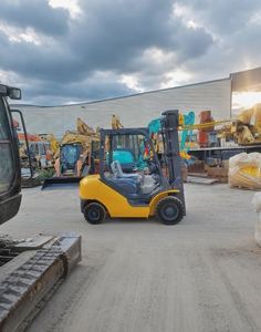 Bonne performance Komatsu 3 tonnes chariot élévateur haute qualité d'occasion original chariot élévateur Komatsu FD30T-17 vendu pas cher - Product Image 1