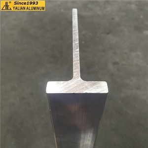<span class=keywords><strong>Barre</strong></span> plate <span class=keywords><strong>en</strong></span> aluminium 6061 T6 multi-blocs pour profilé d'extrusion <span class=keywords><strong>en</strong></span> aluminium, machine à barres <span class=keywords><strong>en</strong></span> <span class=keywords><strong>T</strong></span> creuses à vendre, prix fournisseur Guangzhou - Product Image 1