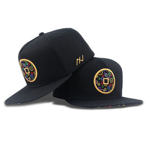 Casquettes de sport TCAP Chine personnalisées à 5 panneaux, à visière plate, sportives et élégantes, avec broderie normale - Product Image 1