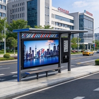 Abri de bus intelligent solaire avec affichage numérique, éclairage LED et construction résistante aux intempéries