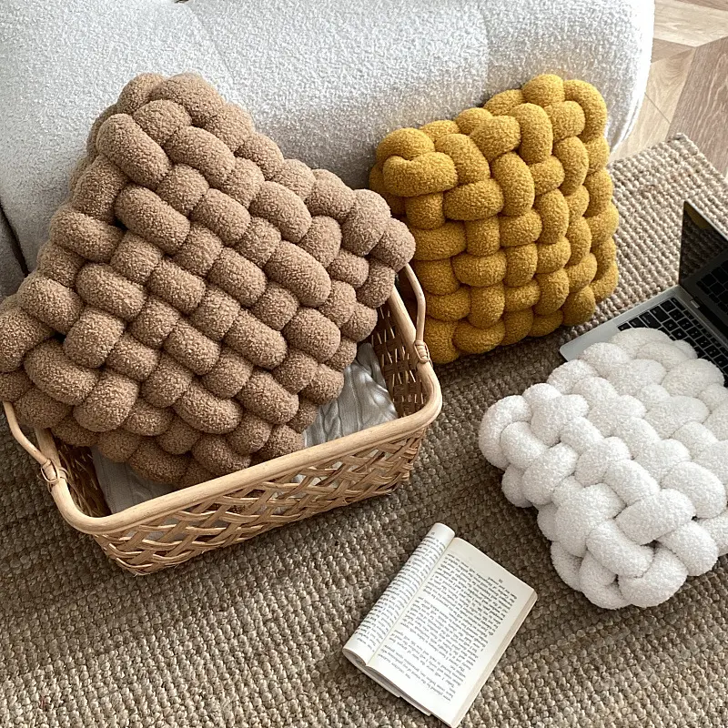 Cojín de lana de oveja de Color sólido personalizado, almohada cuadrada trenzada para silla, cojín decorativo de felpa para ventana, sofá, INS