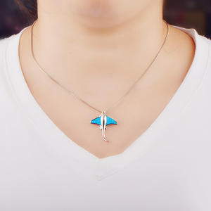 Collier pour femme de style européen et américain, nouveau modèle bleu avec pendentif raie manta, pendentifs raffinés - Product Image 4