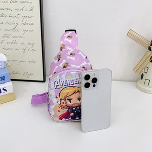 Sac de poitrine Marvel de dessin animé adorable en vente chaude, sac à bandoulière de voyage pour enfants Spider-Man Thor, cadeaux personnalisés pour enfants, personnalisable - Product Image 4