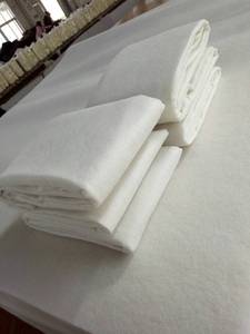 Alfombra Antideslizante de Doble Cara de 7x8 Pies, Apta para Mascotas, con Base Acolchada para Uso en el Hogar y el Automóvil, Tecnología de Tejido que Mantiene las Alfombras en su Lugar - Product Image 4