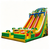 Parc de jeux gonflable commercial multi-activités en PVC avec toboggan, zone d'obstacles et aire de saut pour location événementielle, fêtes foraines et carnavals