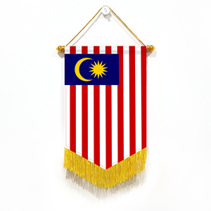 Banderín de Satén de Malasia de 20x30CM con Borlas Amarillas en la Parte Inferior del Triángulo, Varios Países - Product Image 1