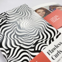 Spot UV service d'impression de brochures, reliure de couture en boucle, reliure de selle, reliure de broche, couture papillon