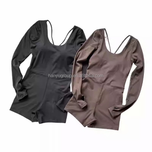 Mono corto liso de manga larga con cuello en U para mujer al por mayor, mono de verano para yoga, ropa estética - Product Image 1