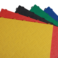 Dalles de sol de garage en plastique emboîtables antidérapantes en PP, tapis de sol modulaire pour atelier automobile, garage de réparation automobile, salle d'exposition 4S
