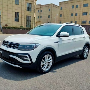 <span class=keywords><strong>Volkswagen</strong></span> <span class=keywords><strong>T</strong></span>-<span class=keywords><strong>Cross</strong></span> 2019 Usata, 1.5L Automatica, Edizione Comfort |   SUV 5 Posti con Tetto Panoramico e Basso Consumo di Carburante - Product Image 2