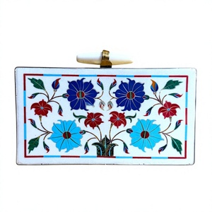 Pochette en marbre blanc |   Minaudière artisanale avec incrustation florale en pierre |   Sac de soirée de luxe pour mariée et femme - Product Image 1